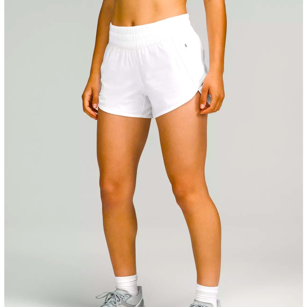 Lululemon Tracker Low-Rise Lined Short